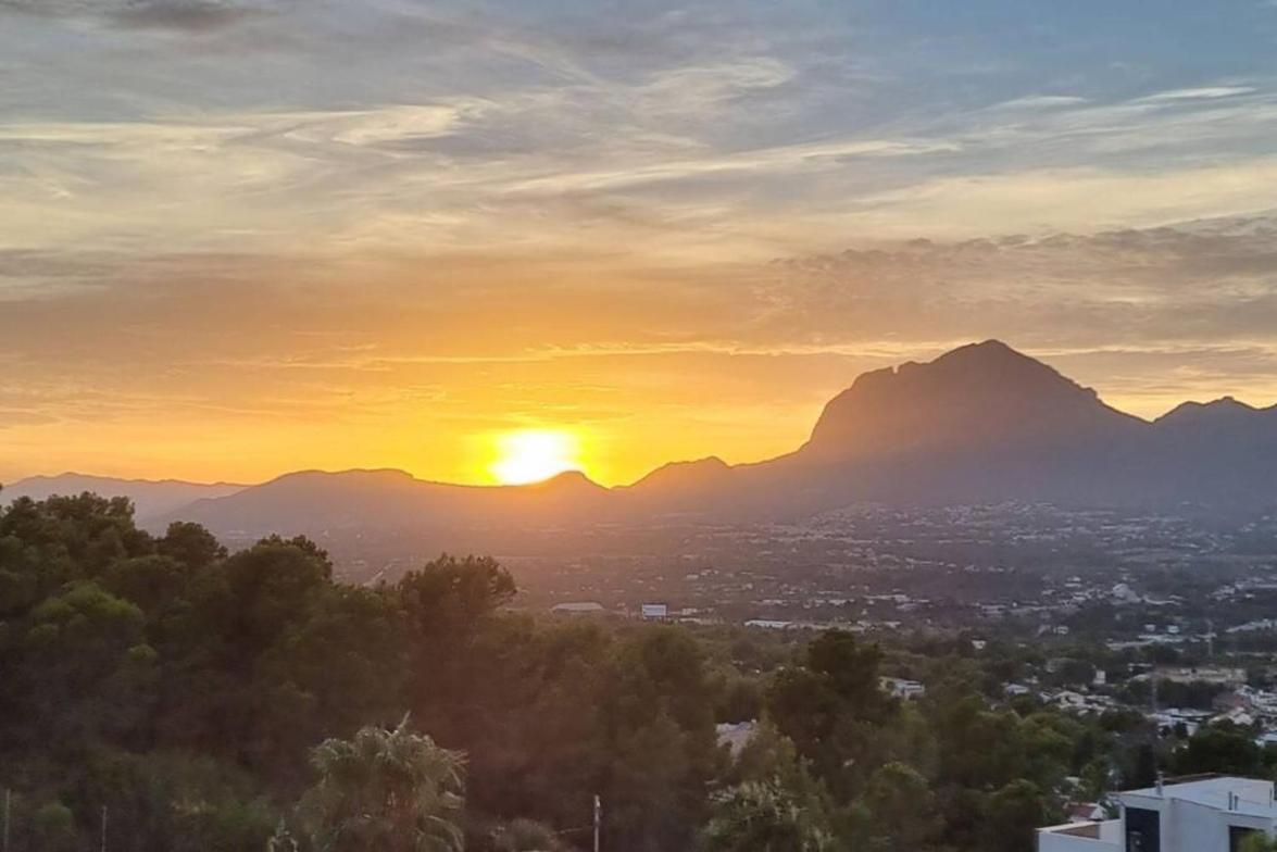 Magnificent View And Pool Villa El Albir ภายนอก รูปภาพ