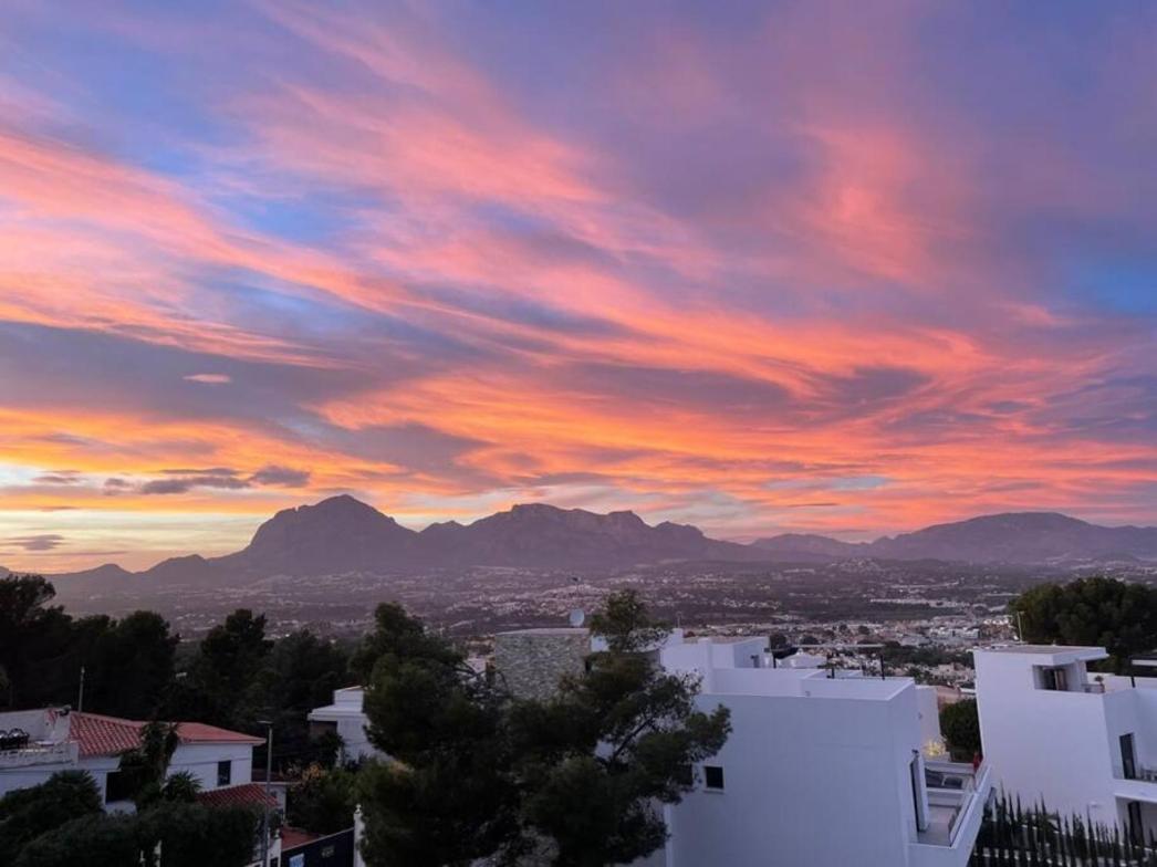 Magnificent View And Pool Villa El Albir ภายนอก รูปภาพ